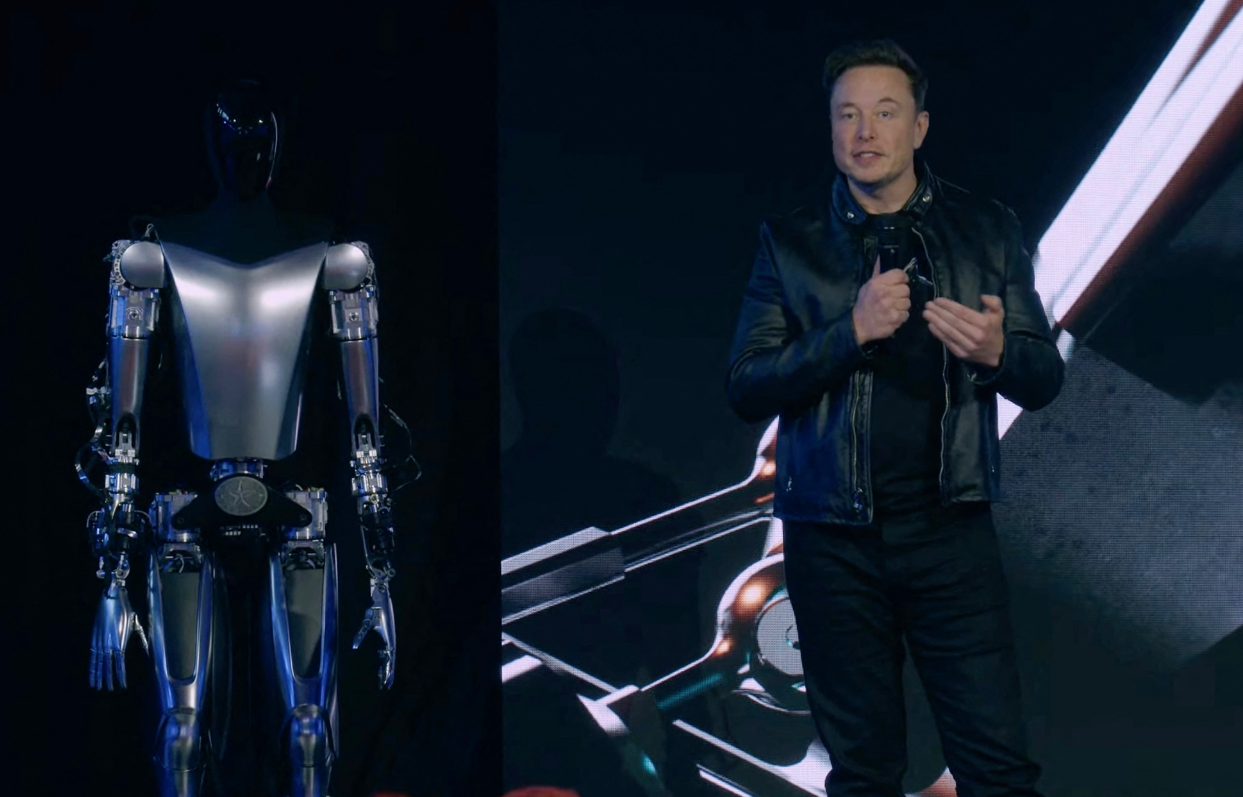 Tesla revoluciona la industria con robots humanoides: Disponibles para uso interno el próximo año, anuncia Elon Musk