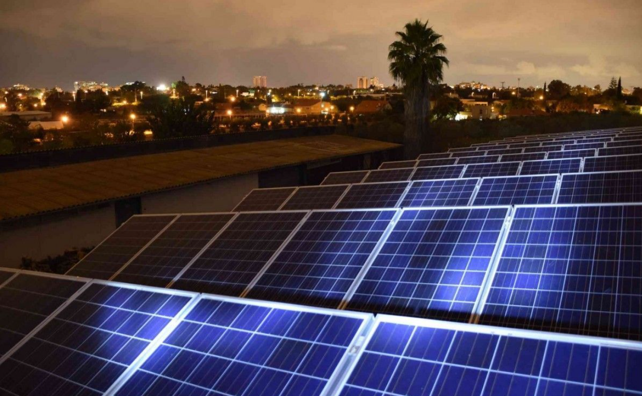 Revolucionando la energía solar: El impacto de los cristales de Cronolito Sintético en las células fotovoltaicas