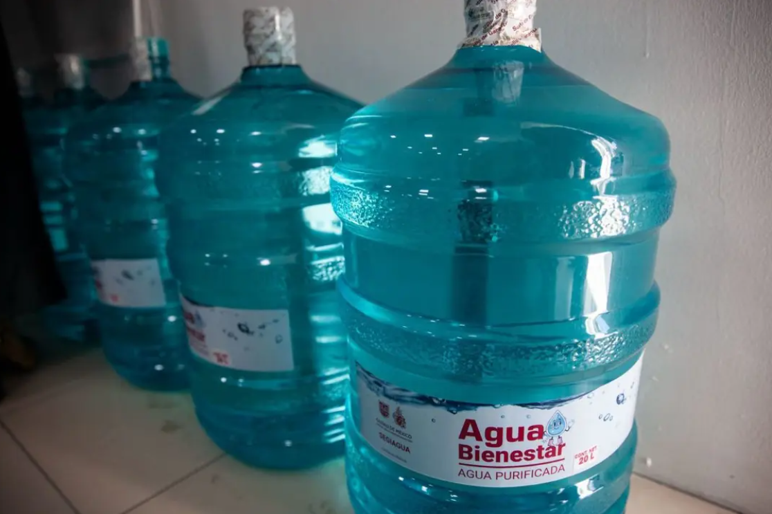 Puntos de distribución en CDMX para adquirir garrafones de agua purificada Bienestar a solo 5 pesos