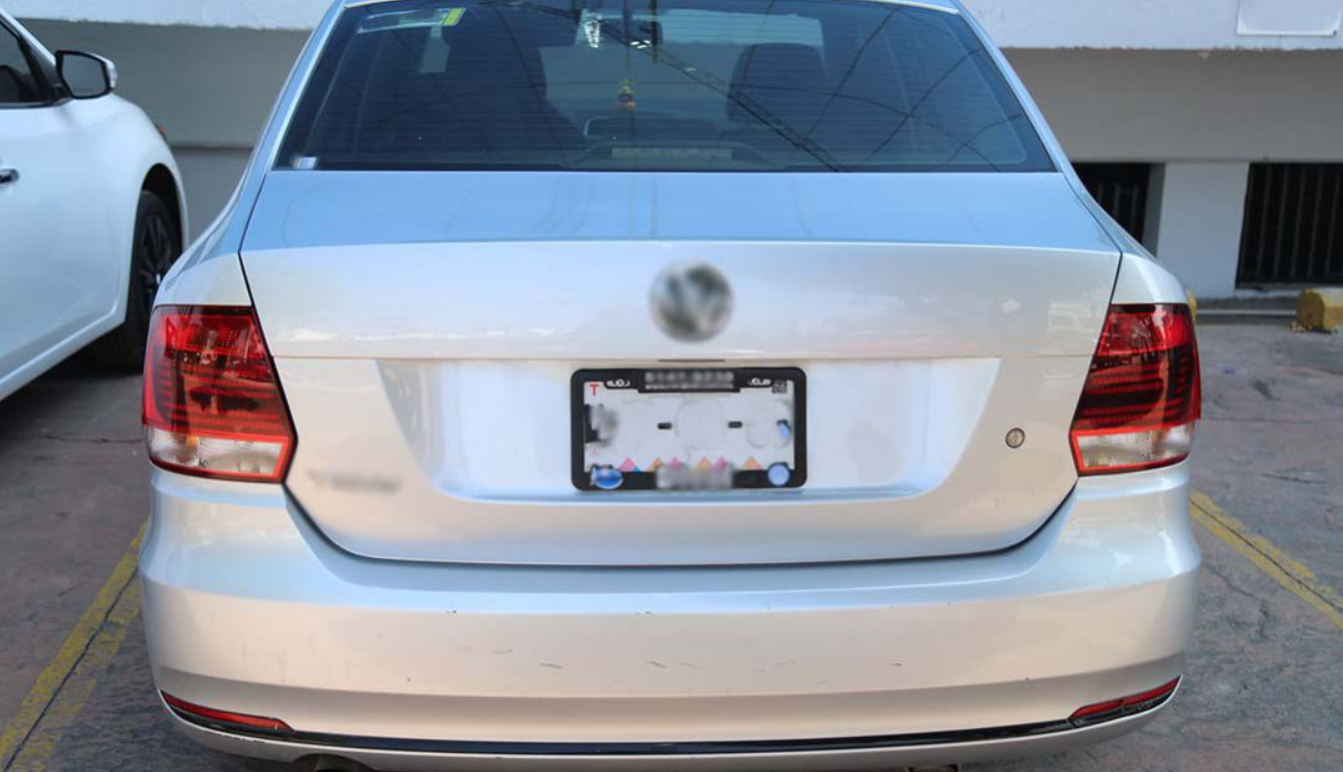 ¿Te retiraron las placas por un portaplacas prohibido? Guía para recuperarlas y evitar multas en CDMX